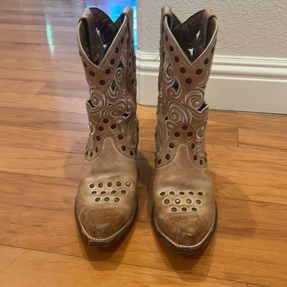 Ariat cowboy boots - Picture 1 of 7